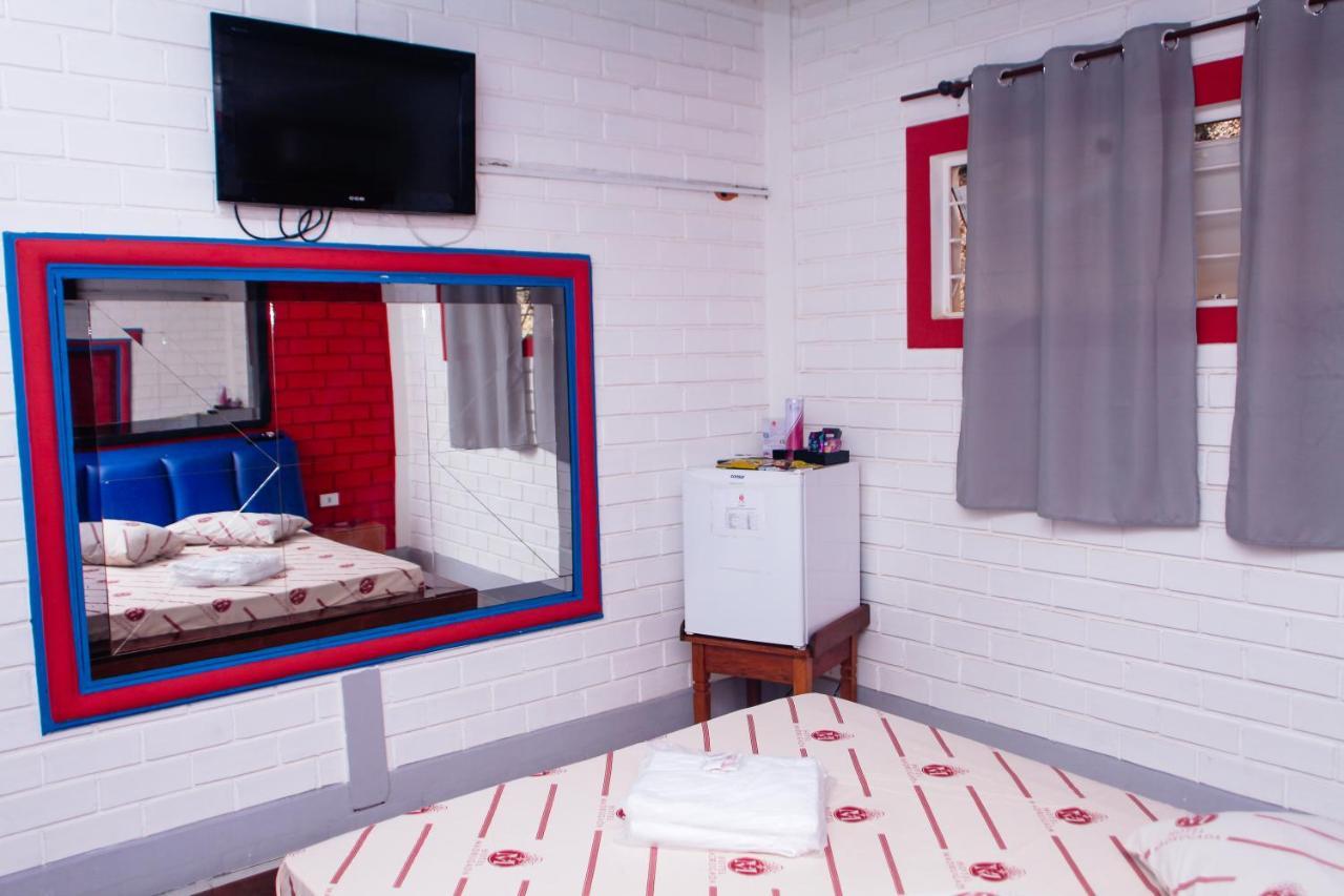 Hotel E Motel Madrugada Іту Екстер'єр фото